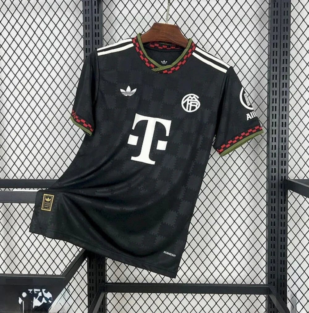 FC Bayern Munich 2025/26 Third