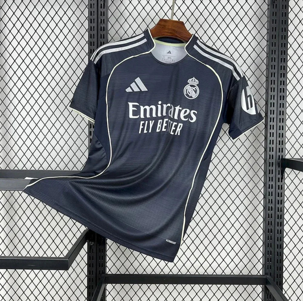 Real Madrid 2025/26 Extérieur