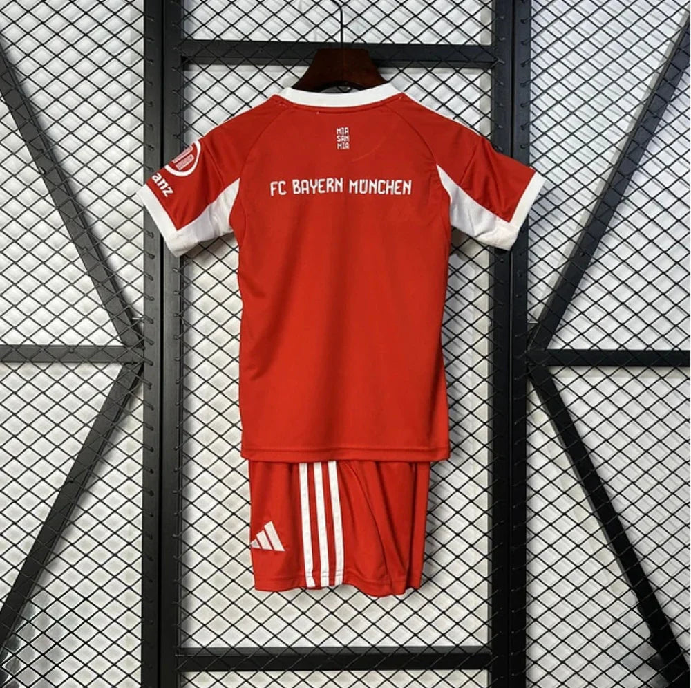 Kits Enfants FC Bayern 2025/26 Domicile