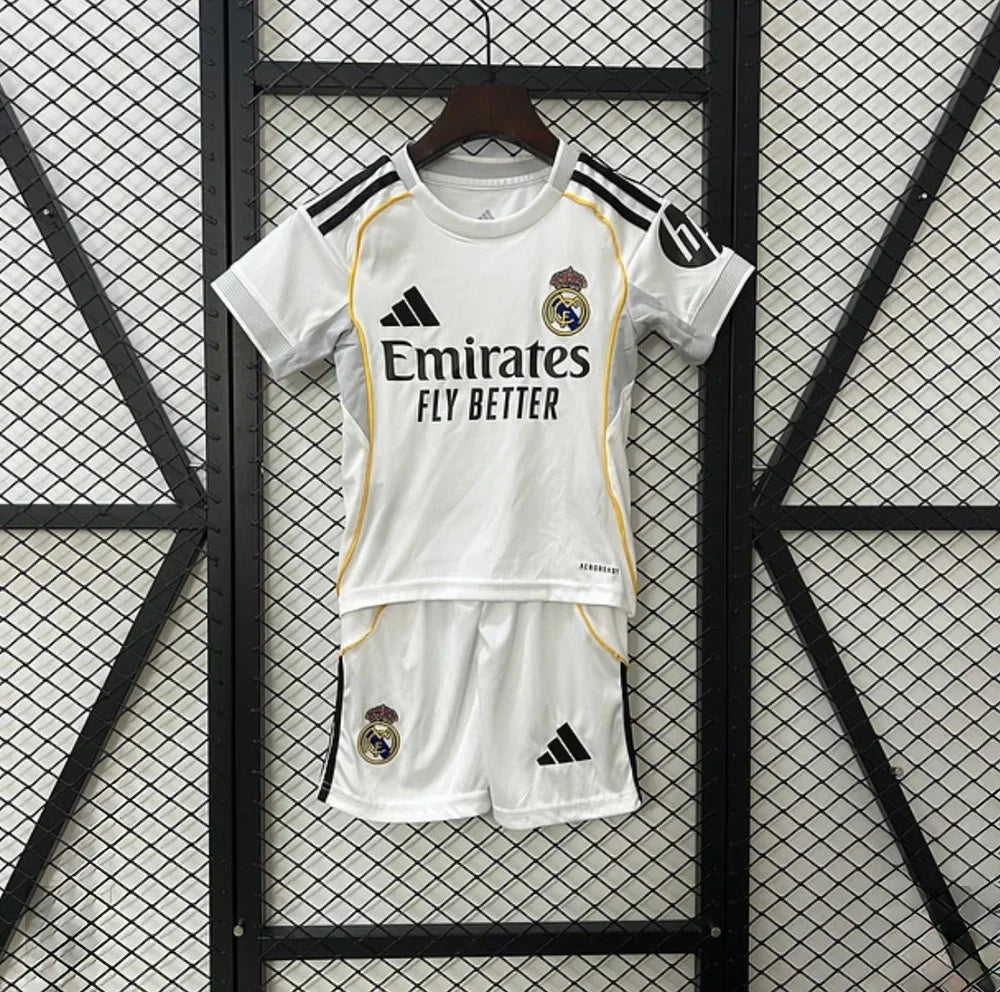 Kits Enfants Real Madrid 2025/26 Domicile